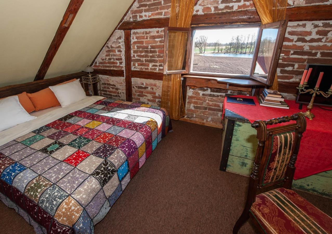 Hotel Balta Maja Pilsrundāle Esterno foto