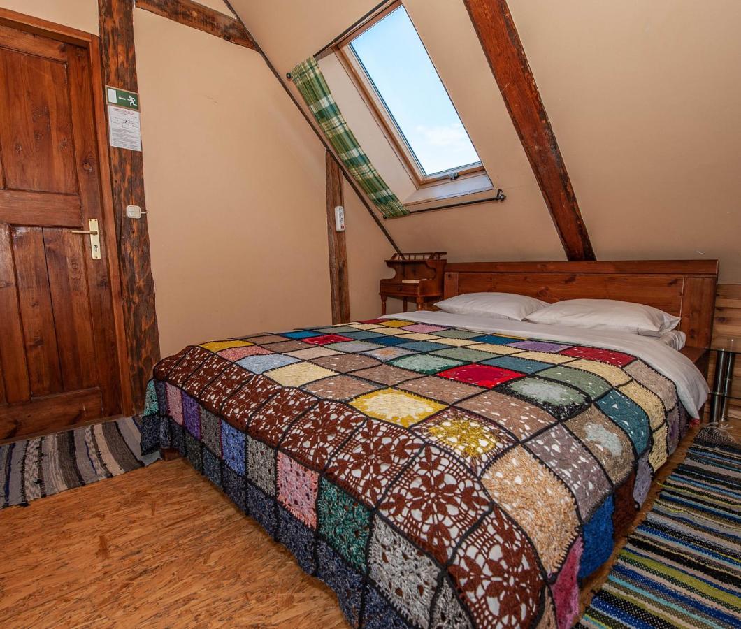 Hotel Balta Maja Pilsrundāle Esterno foto