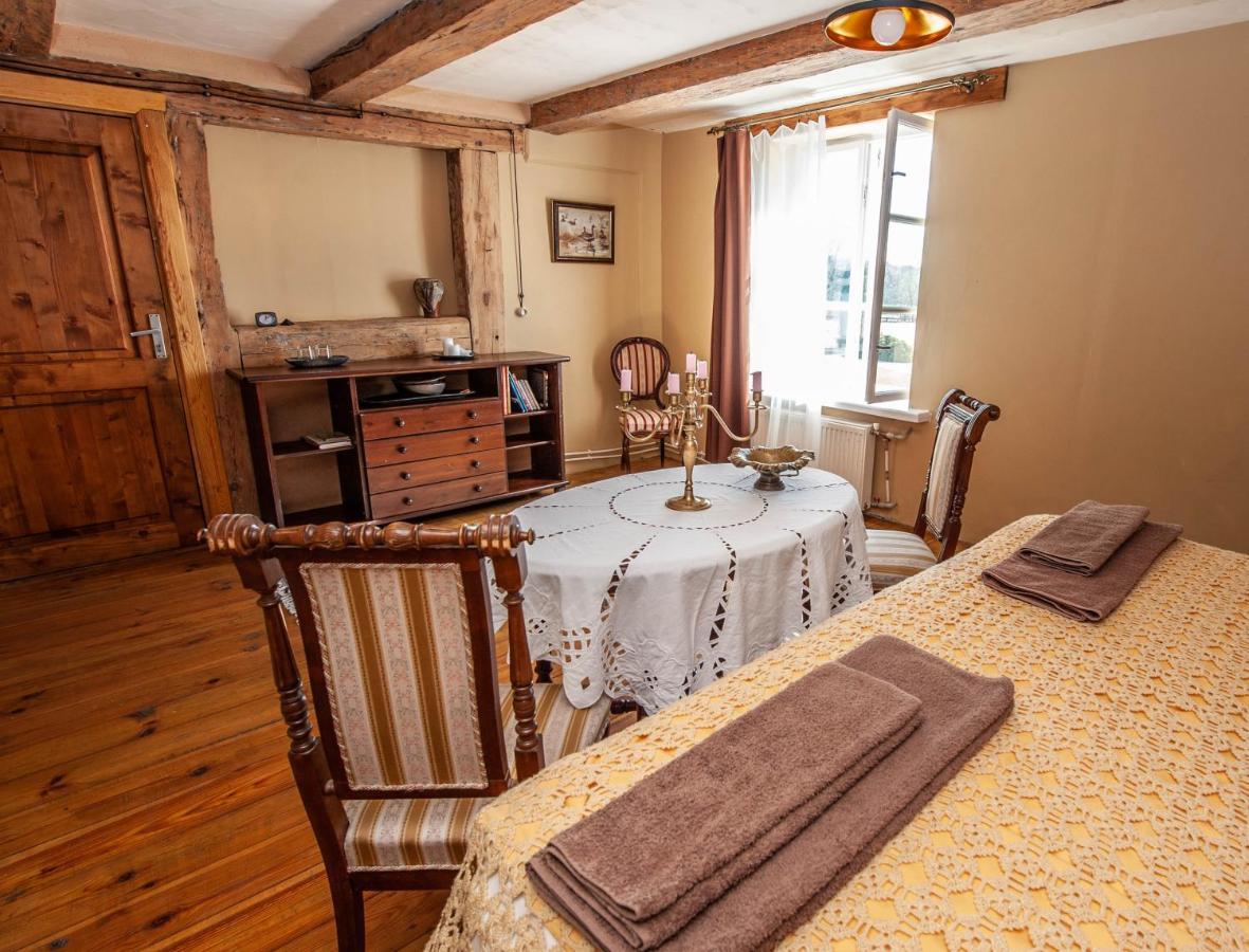 Hotel Balta Maja Pilsrundāle Esterno foto