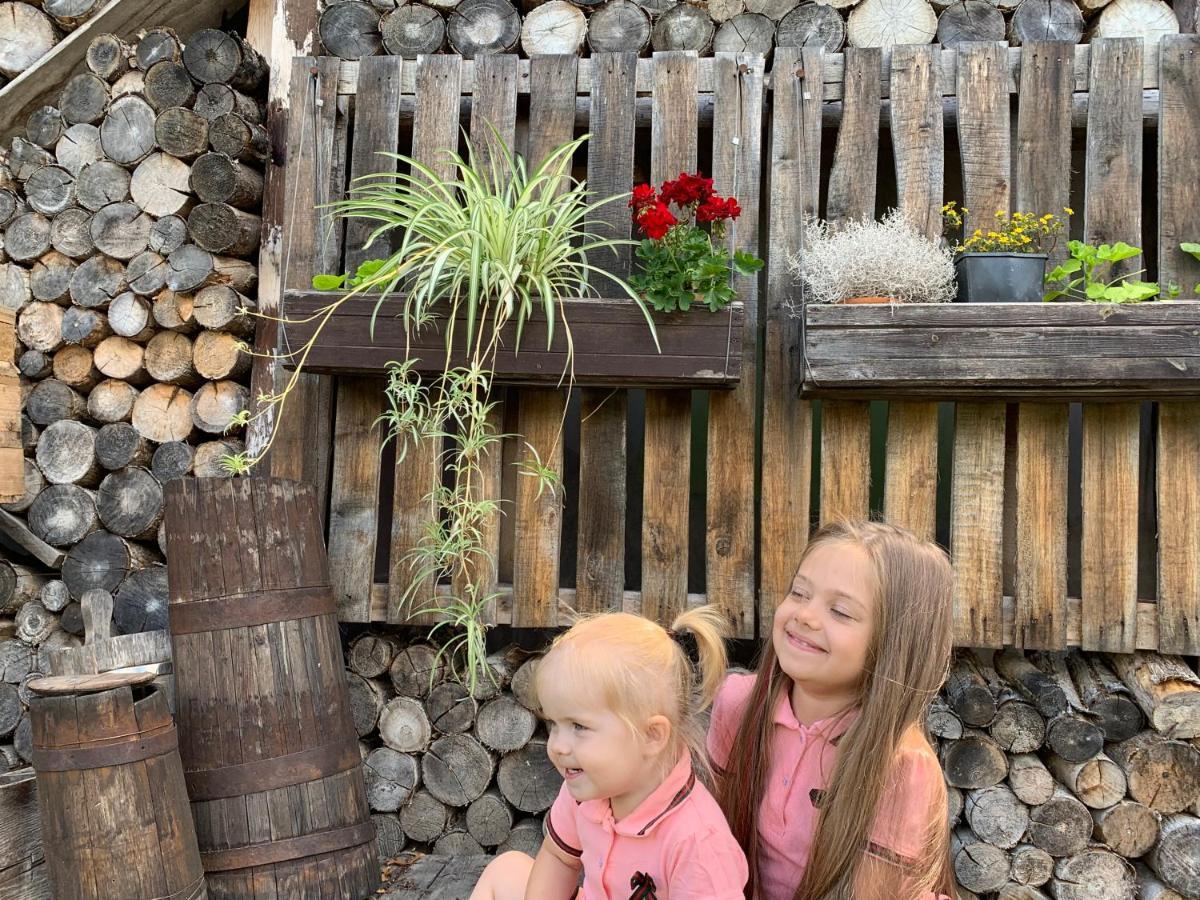 Hotel Balta Maja Pilsrundāle Esterno foto